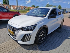 Peugeot e-208 - EV GT 51 kWh | Adaptive Cruise | Stoelverwarming | Alcantara | 360 Camera | Dodehoek-Detec