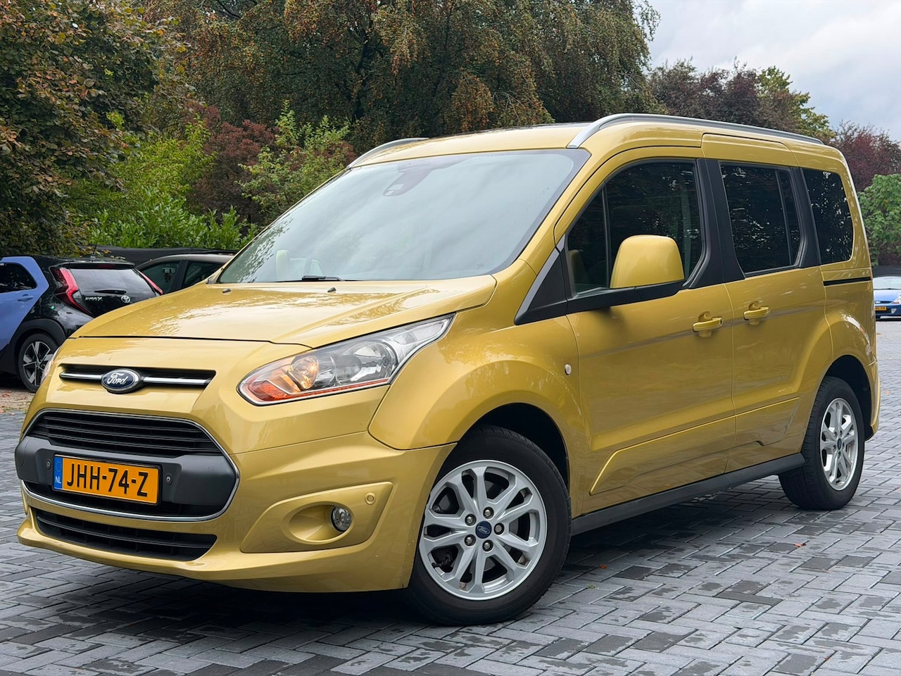 Ford Tourneo Connect Compact - 1.0 Titanium/Clima/Pano/Carplay/Cruise/LMV/PDC/Navi - AutoWereld.nl