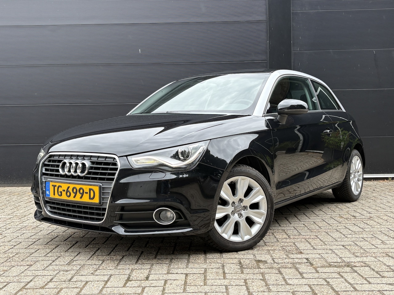 Audi A1 - 1.2 TFSI Ambition | Xenon | All-weather | Navigatie | Stoelverwarming - AutoWereld.nl