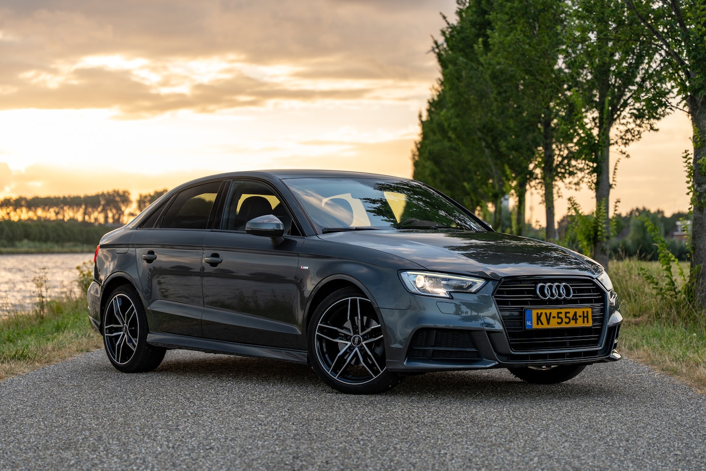 Audi A3 Limousine - 1.0 TFSI Sport Pro Line S - AutoWereld.nl