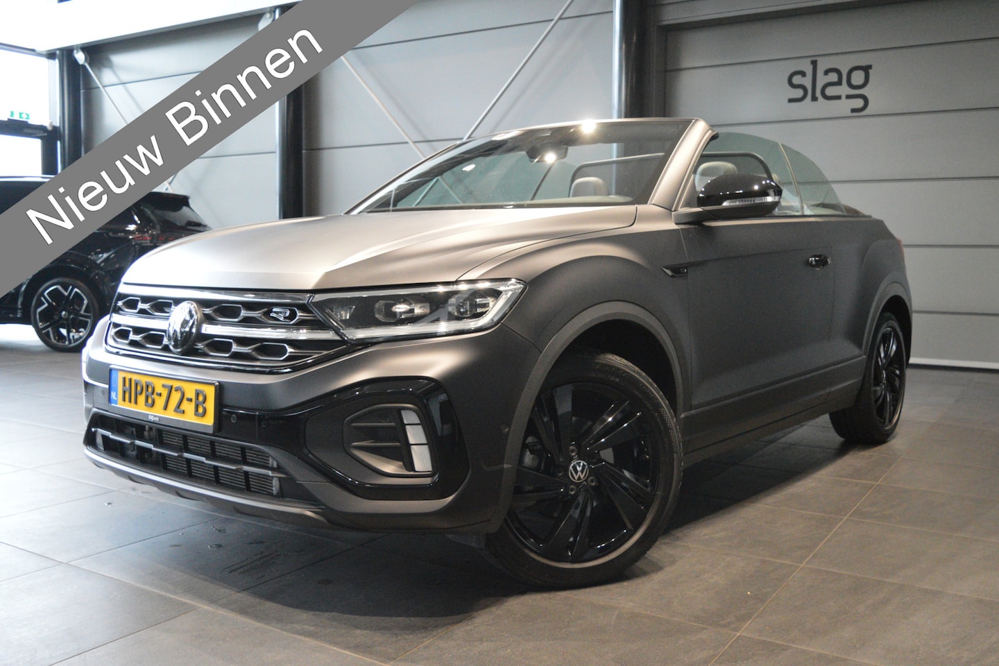 Volkswagen T-Roc Cabrio - 1.5 TSI 3X R-Line Edition Grey leer trekhaak 150 pk !! - AutoWereld.nl