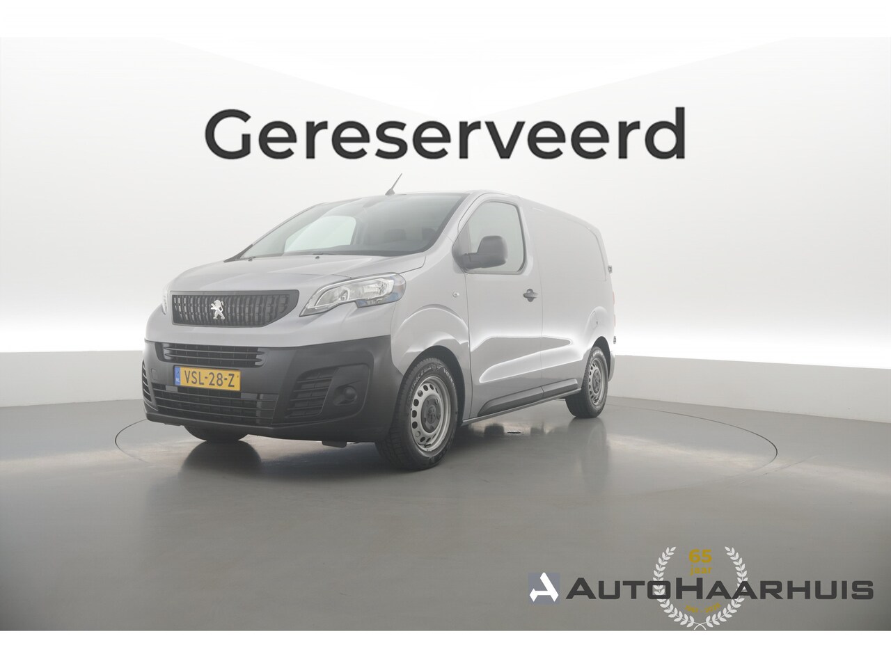 Peugeot Expert - 1.5 BlueHDI 120 Compact Premium | 2x Stoel | Navi | Apple Carplay | Trekhaak - AutoWereld.nl