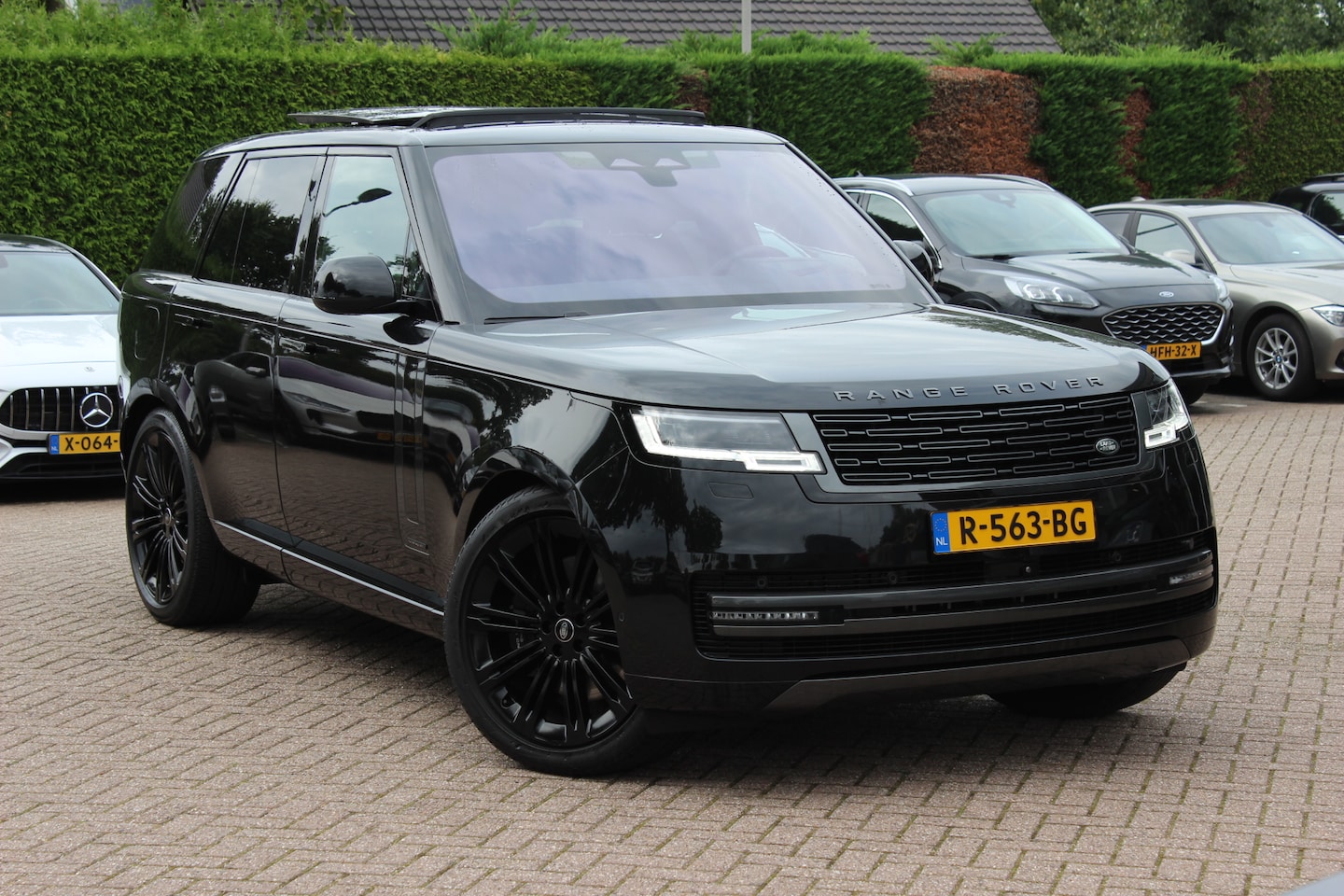 Land Rover Range Rover - 4.4 P530 Autobiography MHEV / Panoramadak / 360Camera / Head-up / Meridian High End / Luch - AutoWereld.nl