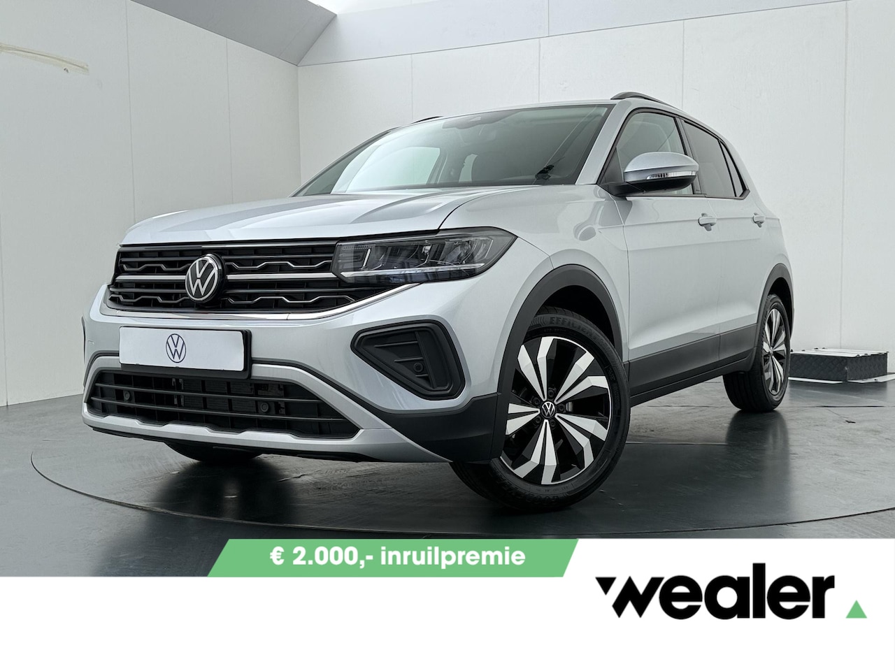 Volkswagen T-Cross - Life Edition 1.0 TSI 70 kW / 95 PK SUV 5 versn. | Parkeersensoren voor & achter | Stoelver - AutoWereld.nl