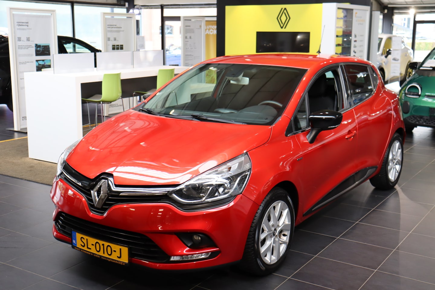 Renault Clio - TCe 90pk Limited - AutoWereld.nl