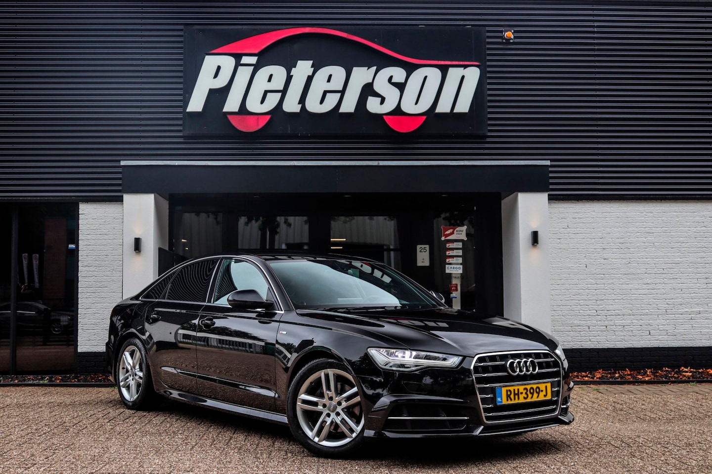 Audi A6 Limousine - 1.8 TFSI 3x S-Line FACELIFT NAP TREKHAAK - AutoWereld.nl