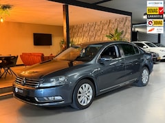 Volkswagen Passat - 1.8 TSI Highline | Trekhaak | Stoelverwarming | Cruise | PDC | Clima