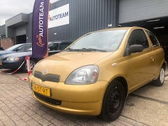 Toyota Yaris - 1.3-16V VVT-i Luna airco | 5 deurs | zo meenemen