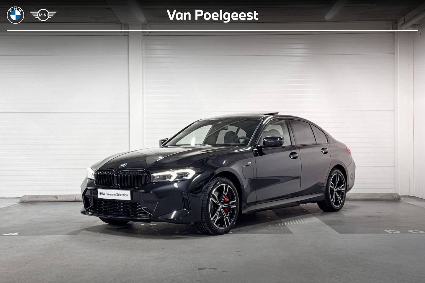 BMW 3-serie - Sedan 330e | M Sportpakket Pro | Comfort Pack - AutoWereld.nl