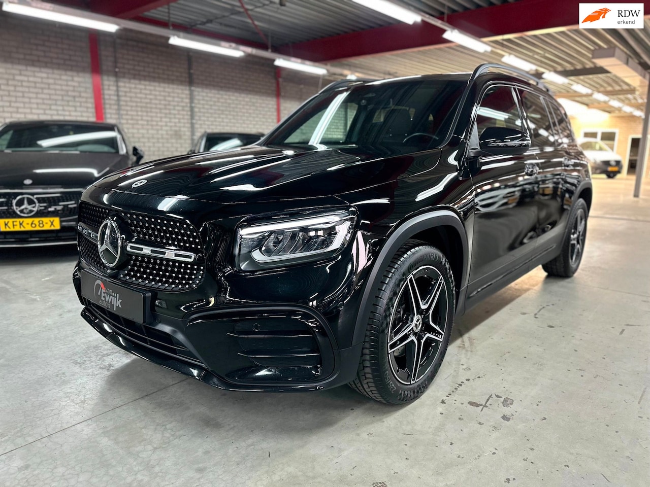 Mercedes-Benz GLB - 200 d AMG Line 7p. 200d AMG Line 7p, Pano, BTW, VOL! - AutoWereld.nl