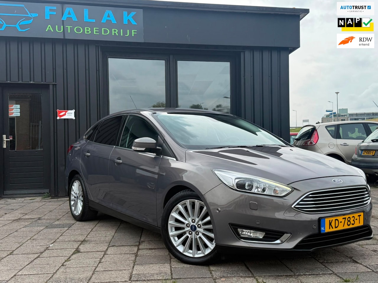 Ford Focus - 1.5 Titanium 1.5 Titanium - AutoWereld.nl