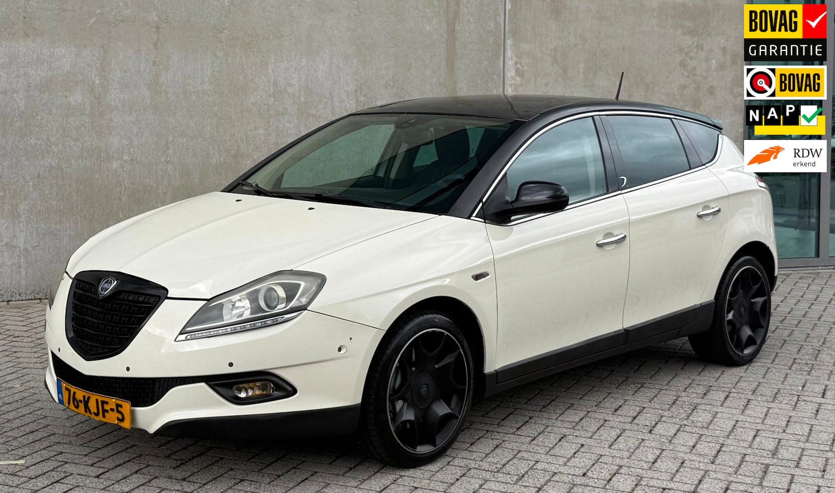 Lancia Delta - 1.8-16V Di Gold 2009 Wit AUT|PANO|LED|NAP|APK - AutoWereld.nl