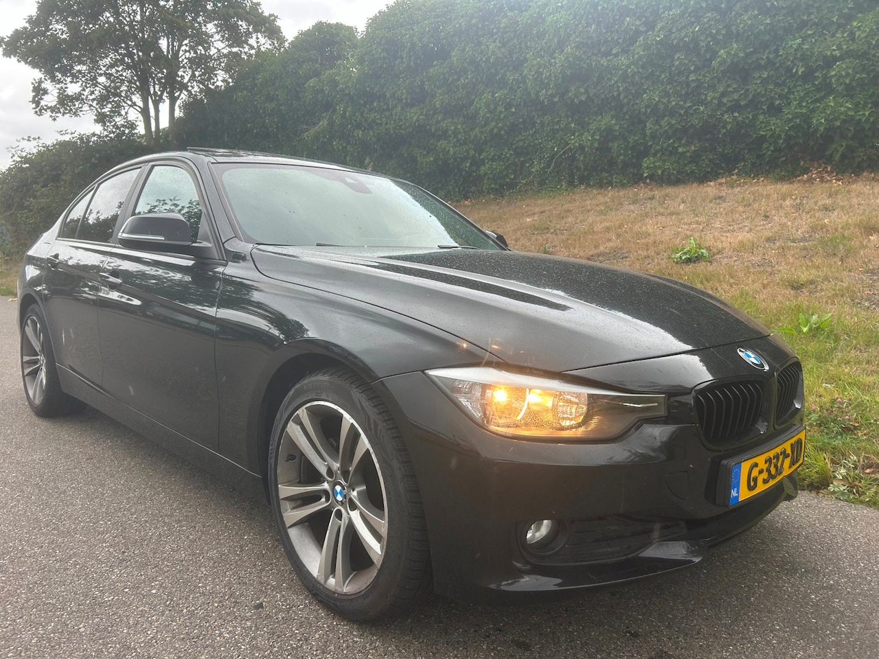 BMW 3-serie - 316d High Executive - PANO - Navi - Clima - Cruise - AutoWereld.nl