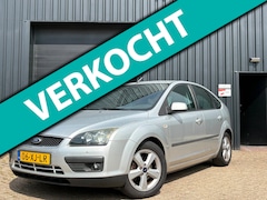 Ford Focus - 1.6-16V Futura-airco-1e eigenaar- dealer onderhouden