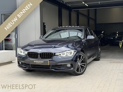 BMW 3-serie - 320i M-Sport|Pano|Leder|Memory|Camera|Carplay