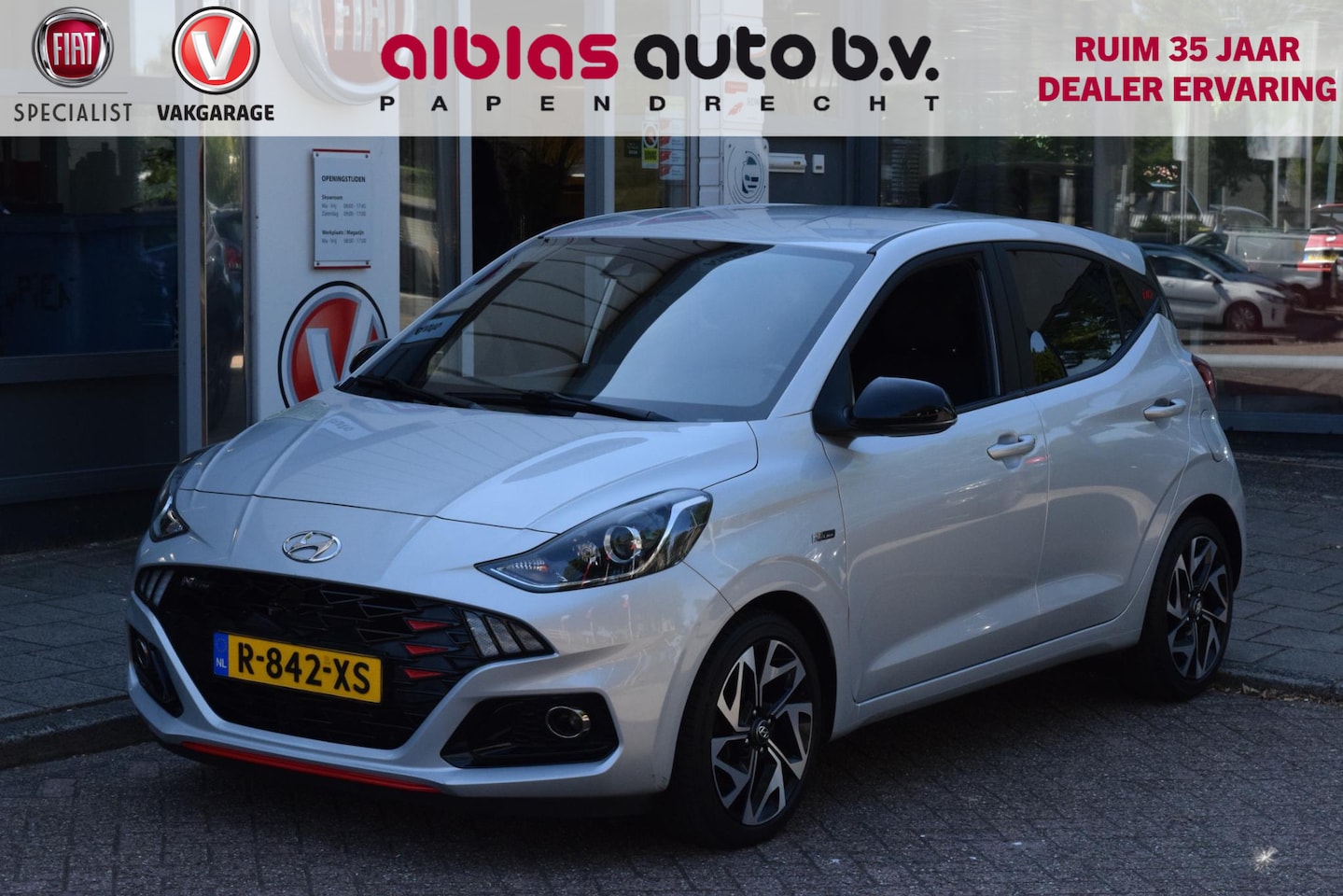 Hyundai i10 - 1.0 T-GDI N Line 5-zits|Carplay|Camera|Dealero.h. - AutoWereld.nl