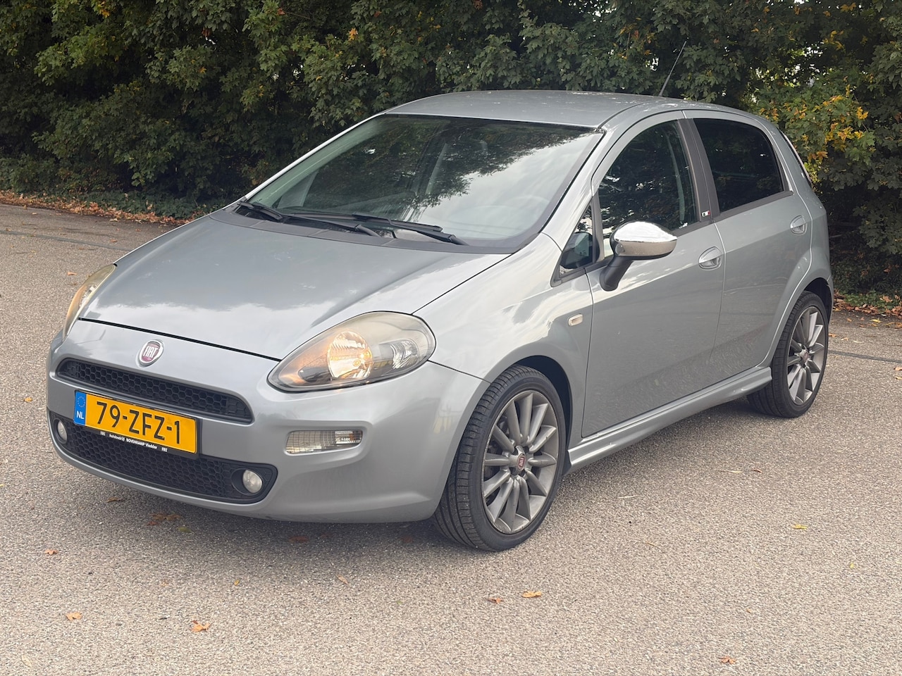 Fiat Punto Evo - 0.9 TwinAir Sport APK 1-2027! 6Bak! PDC! NAP! - AutoWereld.nl