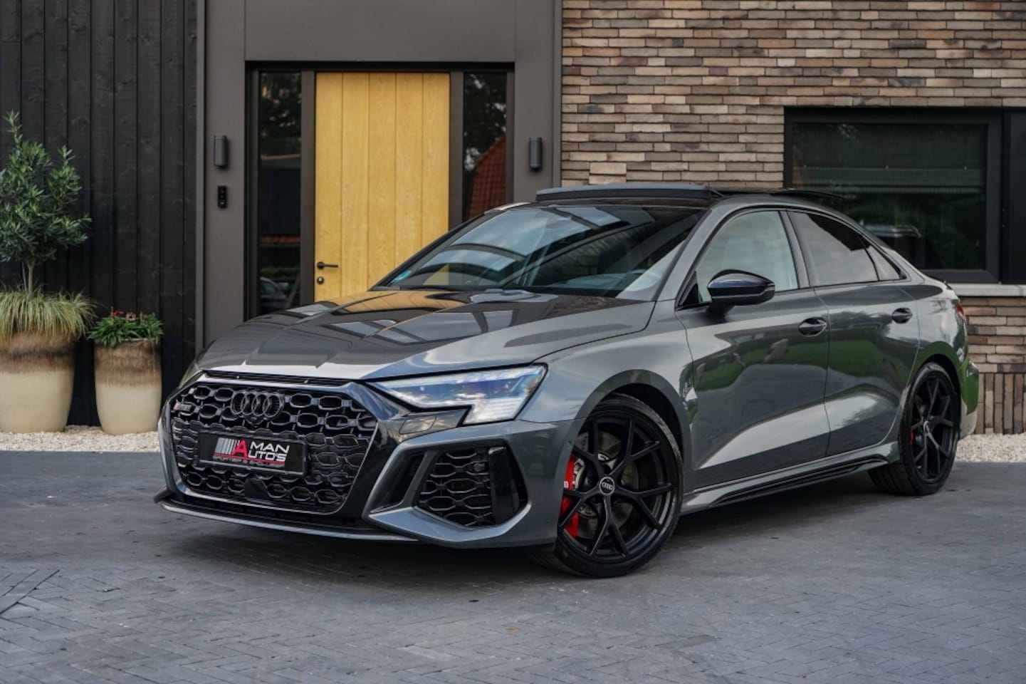 Audi RS3 - 2.5 TFSI Quattro Limousine MTM465/Pano/RS-Zetels/RS-Diff/B&O/HUD - AutoWereld.nl