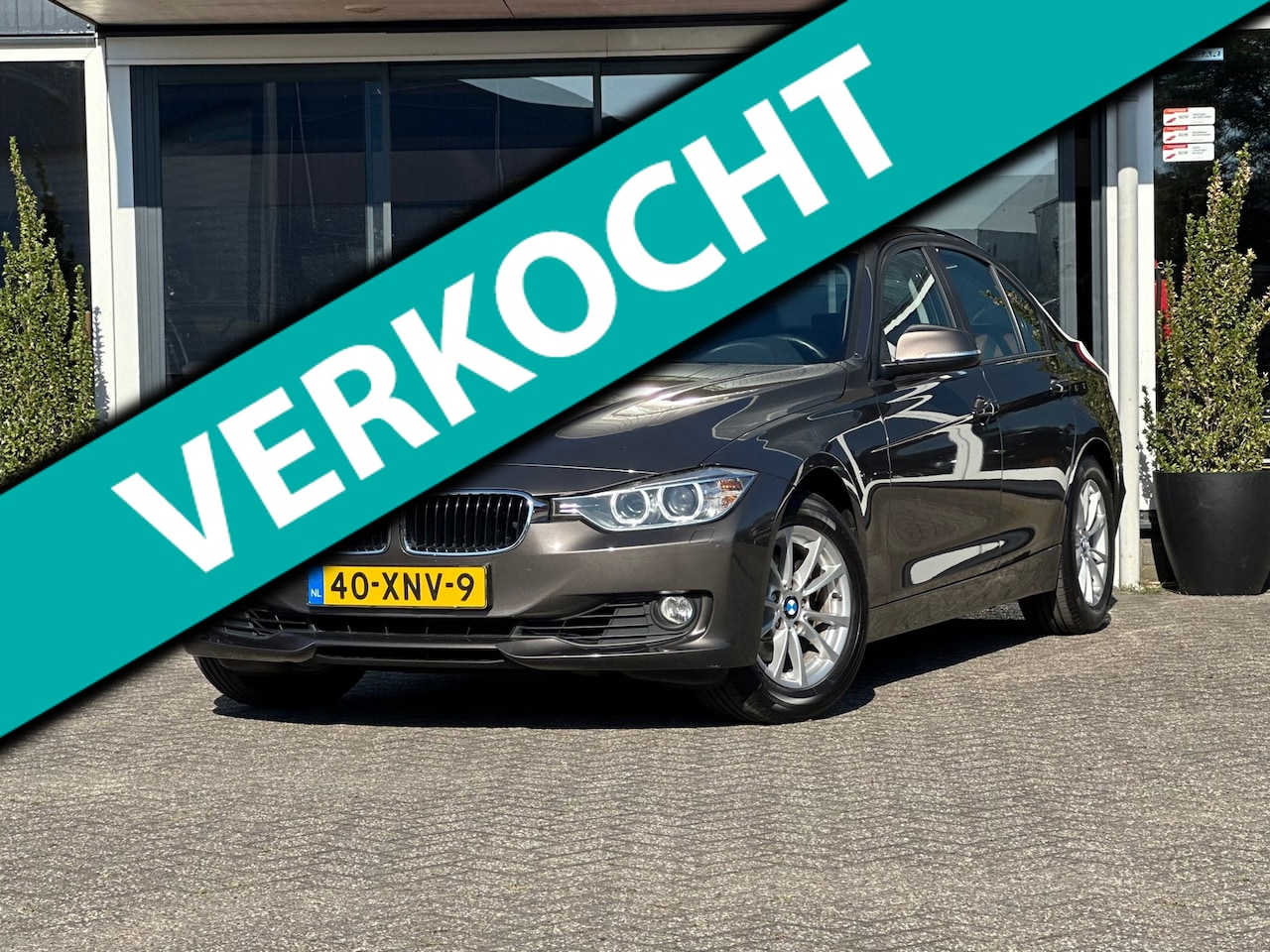BMW 3-serie - 320i High Executive | Uitstekend Onderhouden | Nwe Apk - AutoWereld.nl