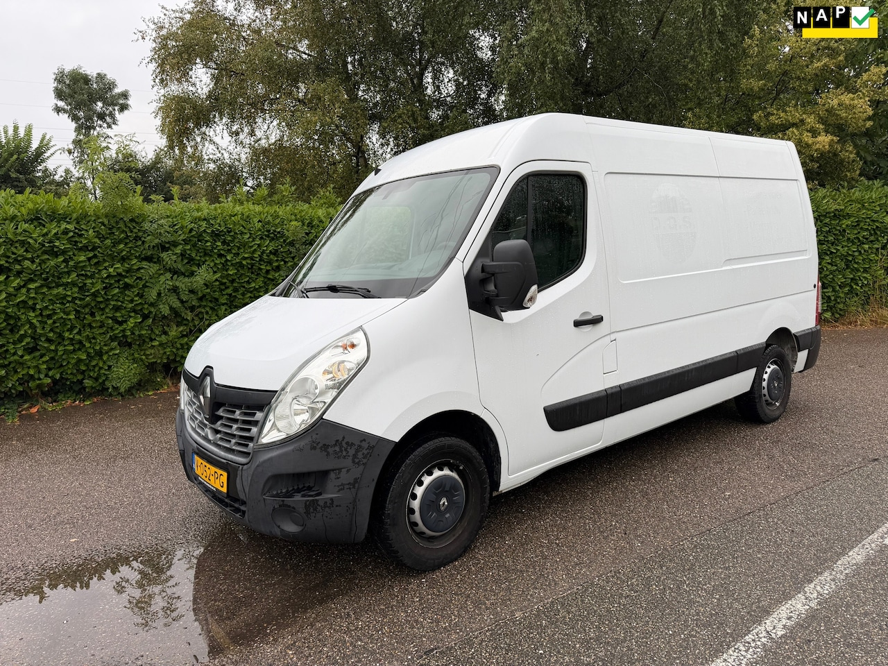 Renault Master - T35 2.3 dCi L2H2 |Luchtgeveerde stoel | A Camera | Trekhaak | Cruis contr - AutoWereld.nl