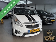 Chevrolet Spark - 1.0 16V LT White Limited Edition Bi-Fuel