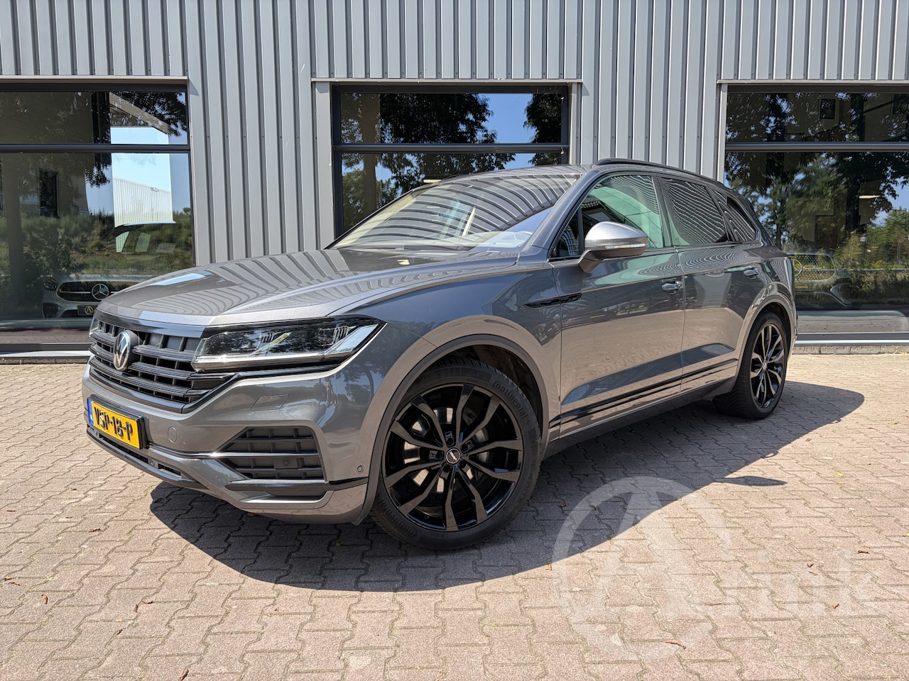 Volkswagen Touareg - 3.0 TDI V6 GRIJSKENTEKEN 3.5T Trekhaak, Leer, Luchtvering, Apple Carplay, Memorystoelen - AutoWereld.nl
