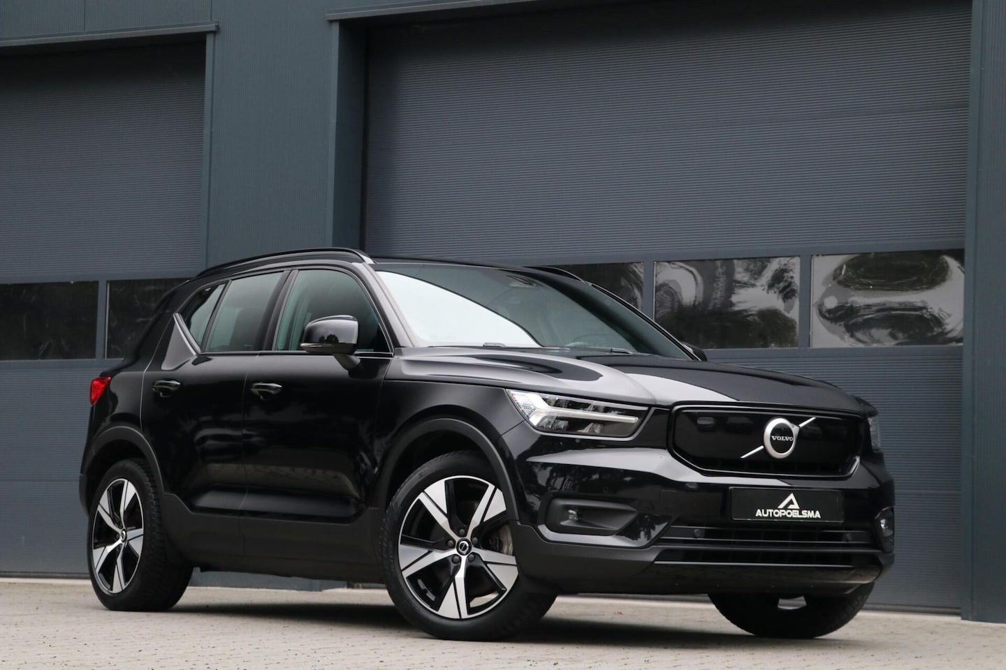 Volvo XC40 - Recharge P8 AWD 78kWh |R-DESIGN| AdaptiveCruise Harman/Kardon Leder Trekhaak AppleCarplay - AutoWereld.nl
