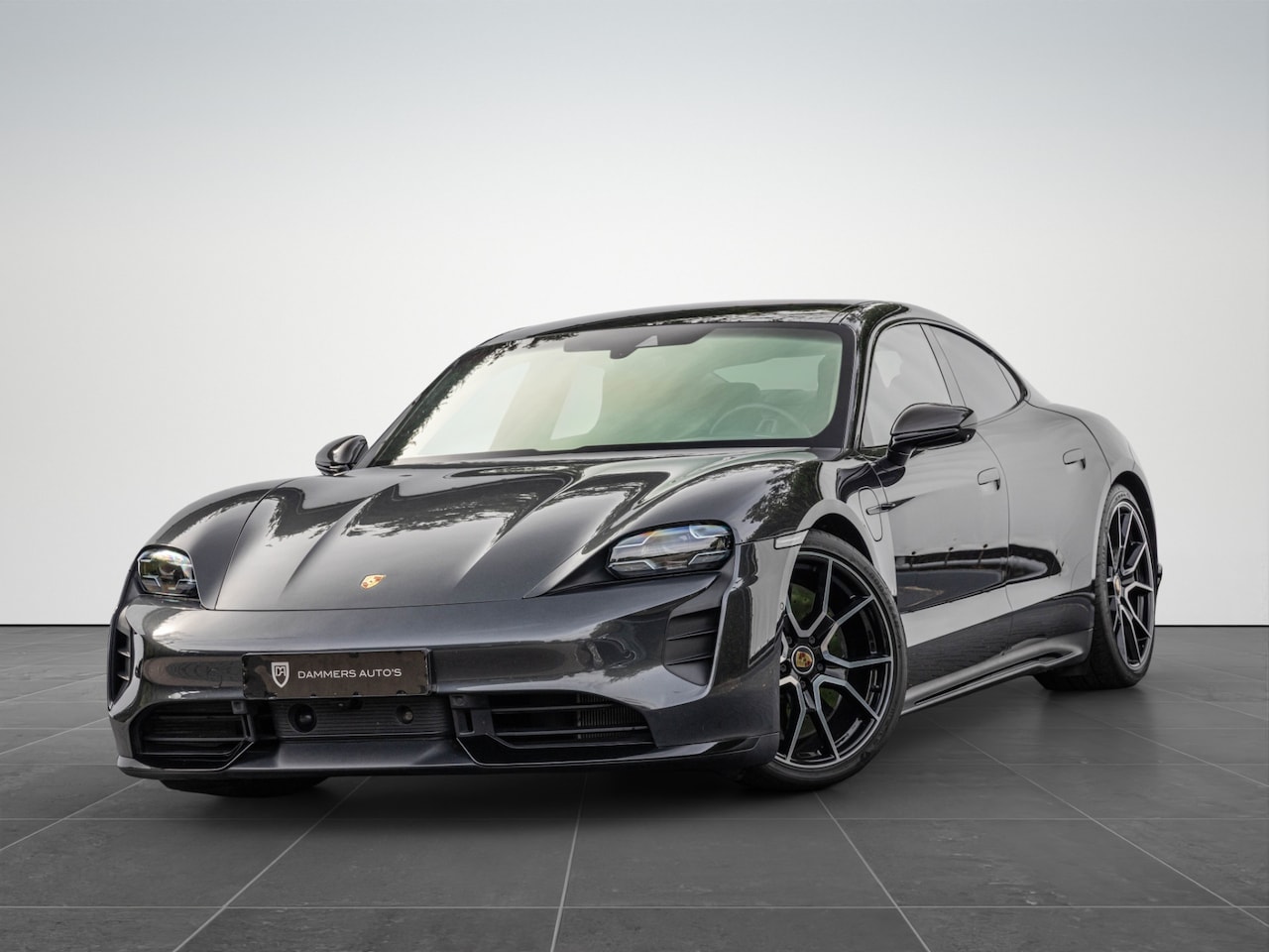 Porsche Taycan - Turbo 680pk 93 kWh Keramisch Sport-Design Pano Carbon Burmester - AutoWereld.nl