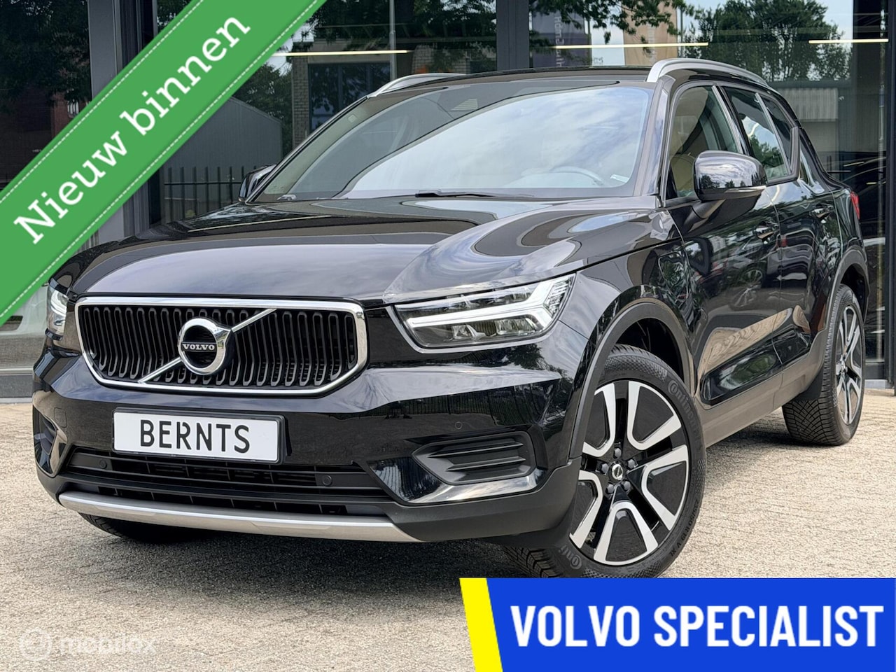 Volvo XC40 - T5 Twin Engine|Trekhaak|ACC+Pilotassist|Stoelverwarming|StandkachelParkeercamera|DAB+ - AutoWereld.nl