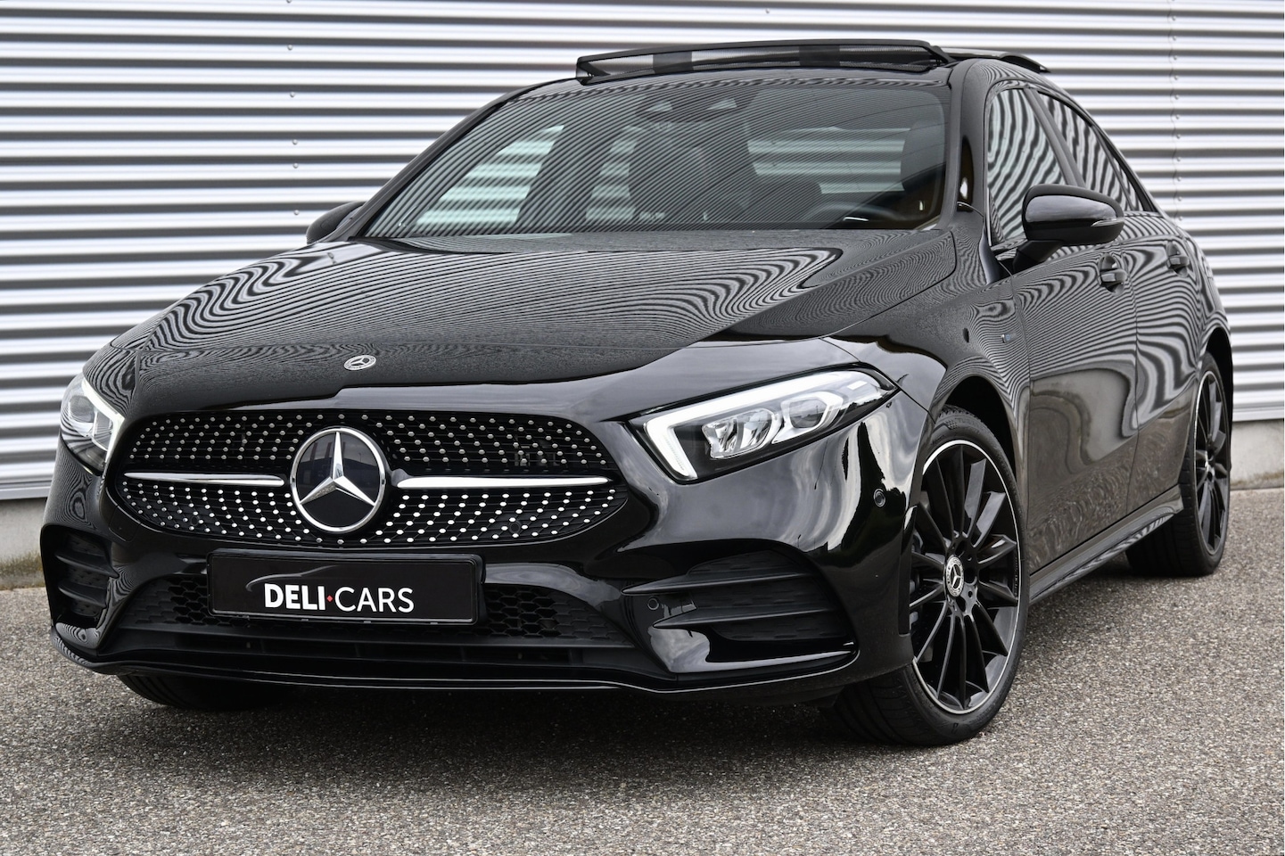 Mercedes-Benz A-klasse - 250 e AMG Night pakket | Burmester | Sfeerverlichting | Widescreen | - AutoWereld.nl
