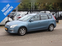 Hyundai i30 CW - 1.6i Dynamic, Airco, Trekhaak