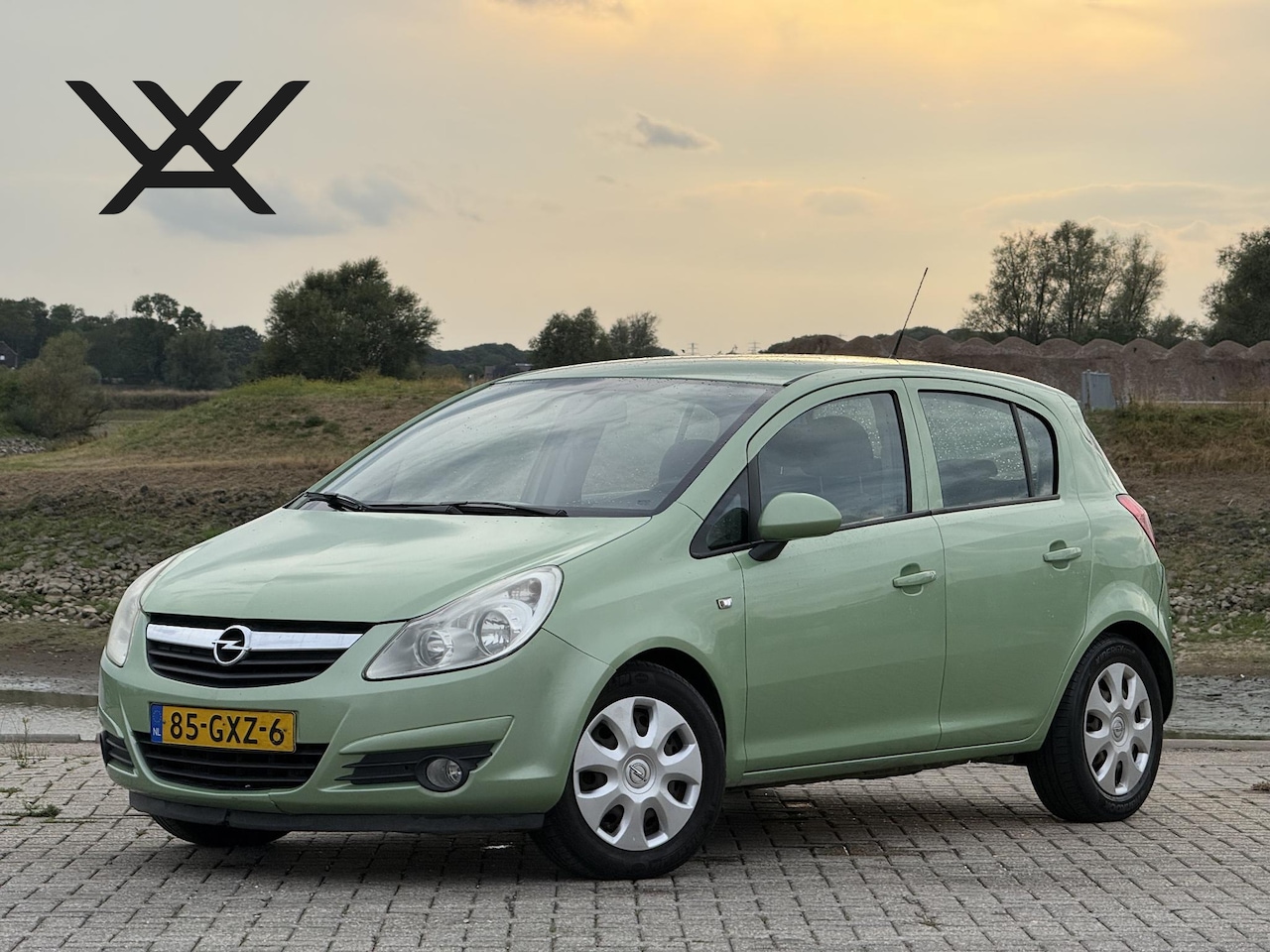Opel Corsa - 1.2-16V Enjoy | Airco | Fietsendrager | Nw. APK - AutoWereld.nl