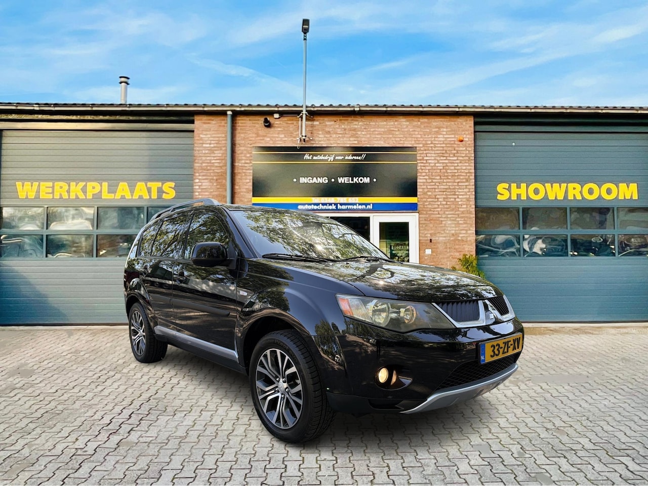 Mitsubishi Outlander - 2.4 Intense+ 4X4 4WD *7PERS*Trekhaak* - AutoWereld.nl