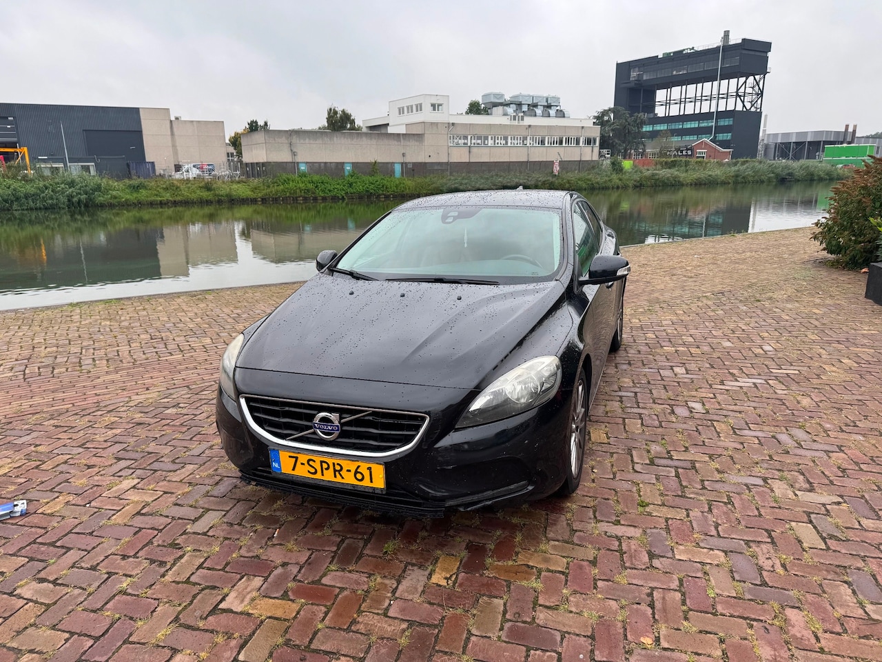 Volvo V40 - 1.6 D2 Kinetic 1.6 D2 Kinetic - AutoWereld.nl