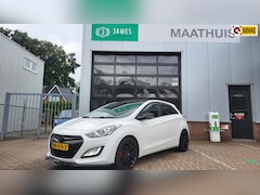 Hyundai i30 - 1.6 GDI i-Motion Plus 5 drs black line