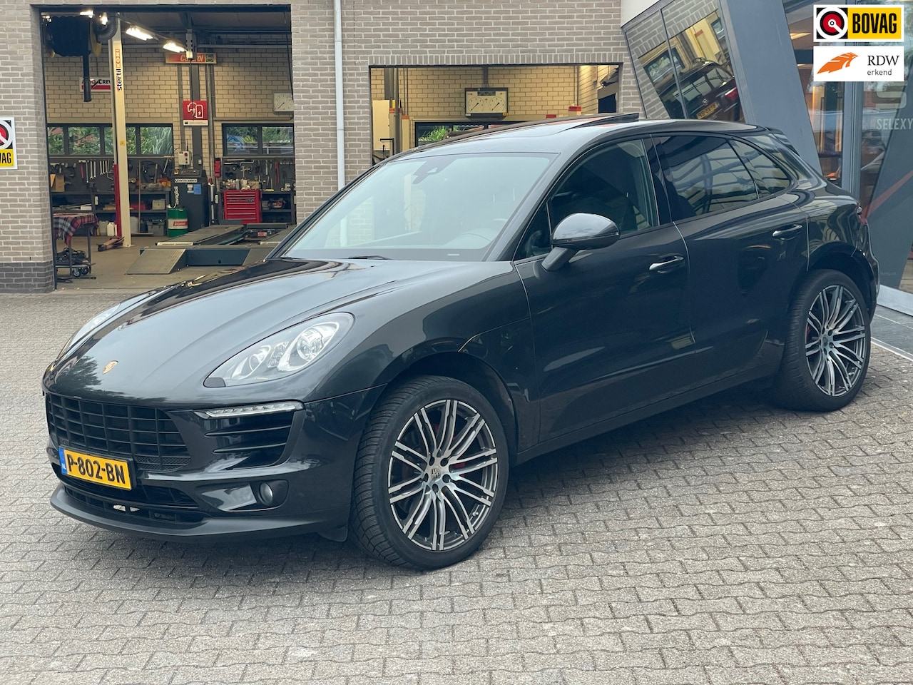 Porsche Macan - 2.0Turbo Pano Dak Luchtvering 21Inch L m Velgen Vol Leder - AutoWereld.nl