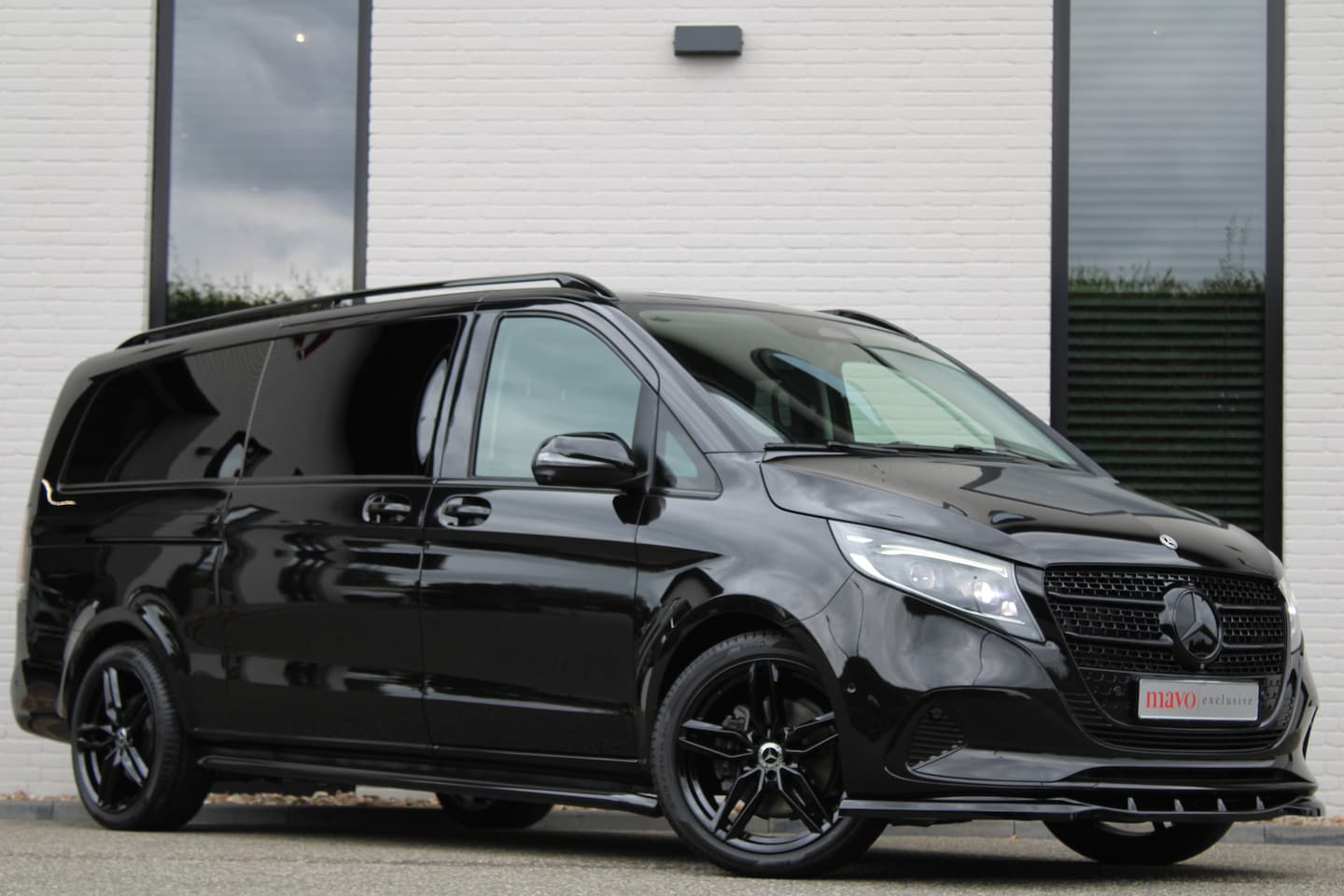 Mercedes-Benz V-klasse - 300d / XXL / 4-matic / DC / 2x Elec Schuifdeur / 360 Camera / Vol Opties / NIEUWSTAAT - AutoWereld.nl