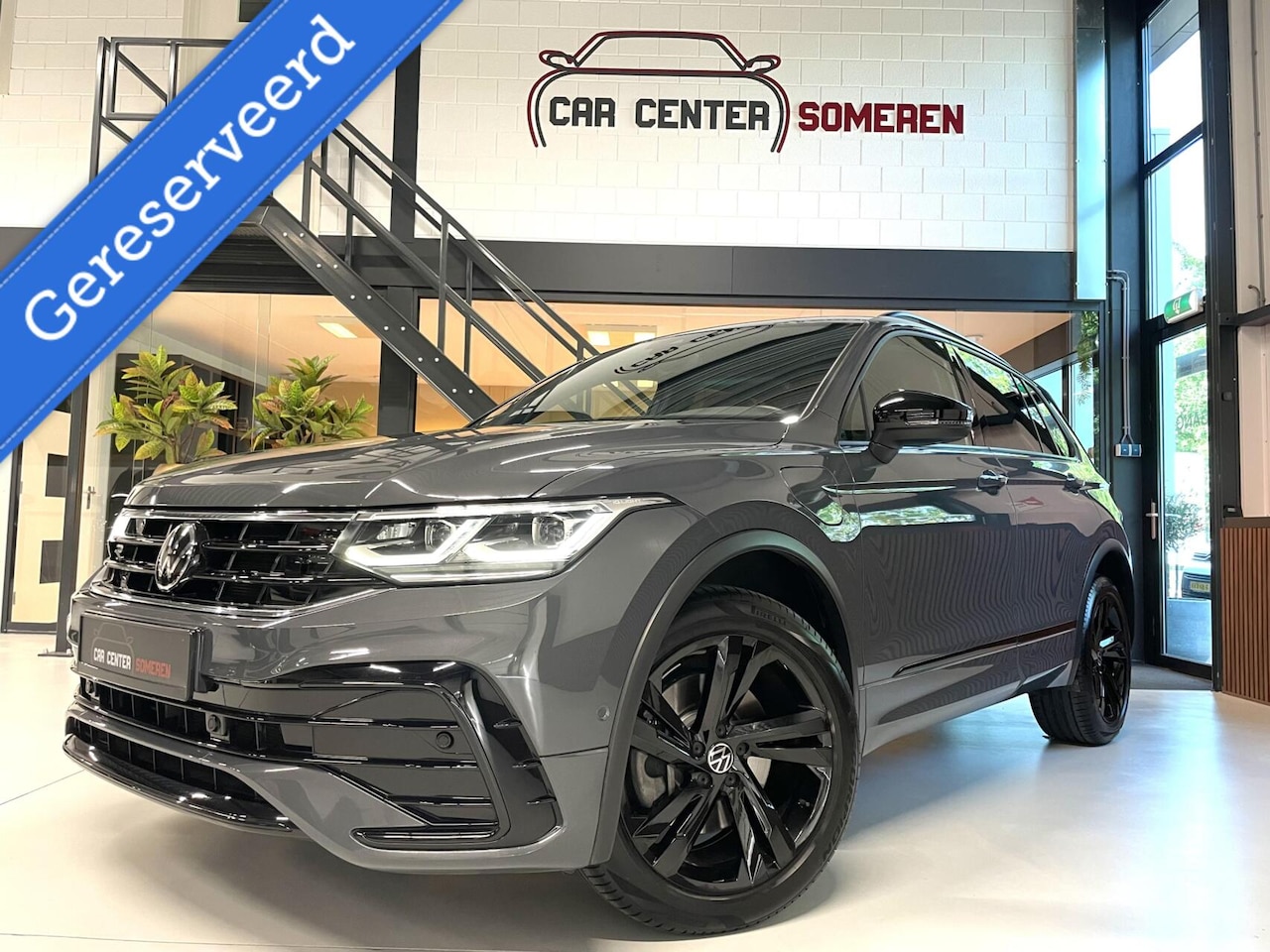 Volkswagen Tiguan - 1.4 TSI eHybrid R-Line Business+ Black Style/Cam/ IQ LED/ Keyless - AutoWereld.nl