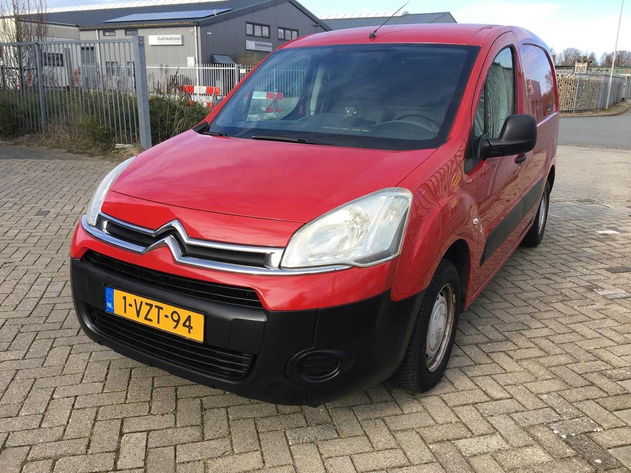 Citroën Berlingo - 1.6 HDI 500 Club Economy - AutoWereld.nl