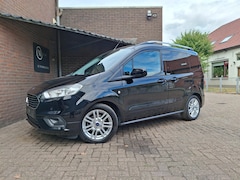 Ford Tourneo Courier - 1.0 Titanium 101PK 5 Persoons Carplay / Trekhaak / Airco / Navigatie / Bluetooth / Achteru