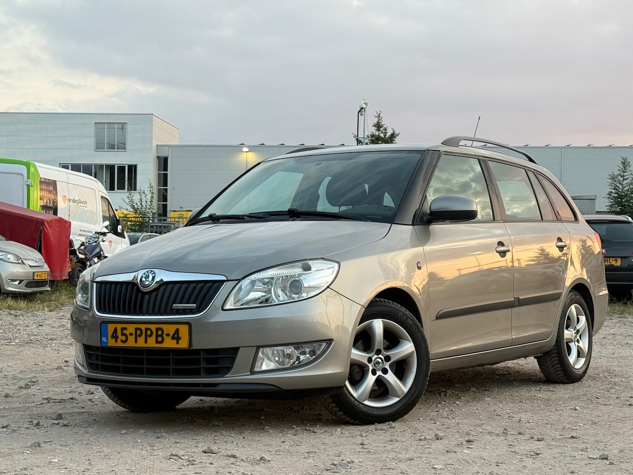 Skoda Fabia Combi - 1.2 TDI Greenline/ LAAG KM - AutoWereld.nl