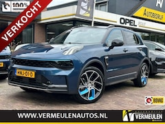 Lynk & Co 01 - 1.5 261PK Plug-in Hybrid Automaat + 20''/ Navi/ Clima/ Ad.Cruise/ Panorama/ Camera/ Trekha