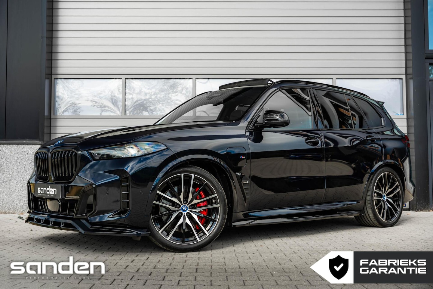 BMW X5 - xDrive50e MSport Pro|CarbonBlack|SkyLounge|B&W|Massag - AutoWereld.nl