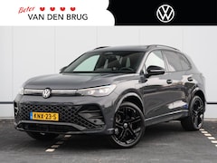 Volkswagen Tiguan - R-Line Edition 1.5 eHybrid / 272 PK | Trekhaak | 360 Camera | Panorama | Head Up | Black S