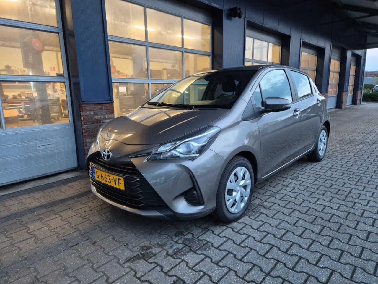 Toyota Yaris - 1.5 VVT-i Active 1.5 VVT-I ACTIVE, Camera, Cruise controle, Climate controle, ALL IN prijs! - AutoWereld.nl