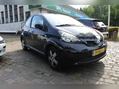 Toyota Aygo - 1.0-12V Sport lm. velgen 241 dkm airco goed rijdend nw apk bij aflevering