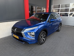 Mitsubishi Eclipse Cross - 2.4 PHEV Black Edition HUD Leder ACC Navi 360 ° Dealer Onderhouden Standkachel Keyless ent