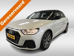 Audi A1 Sportback - 25 TFSI Advanced edition Automaat Digital Cockpit / App-connect / Climate control / Zwart