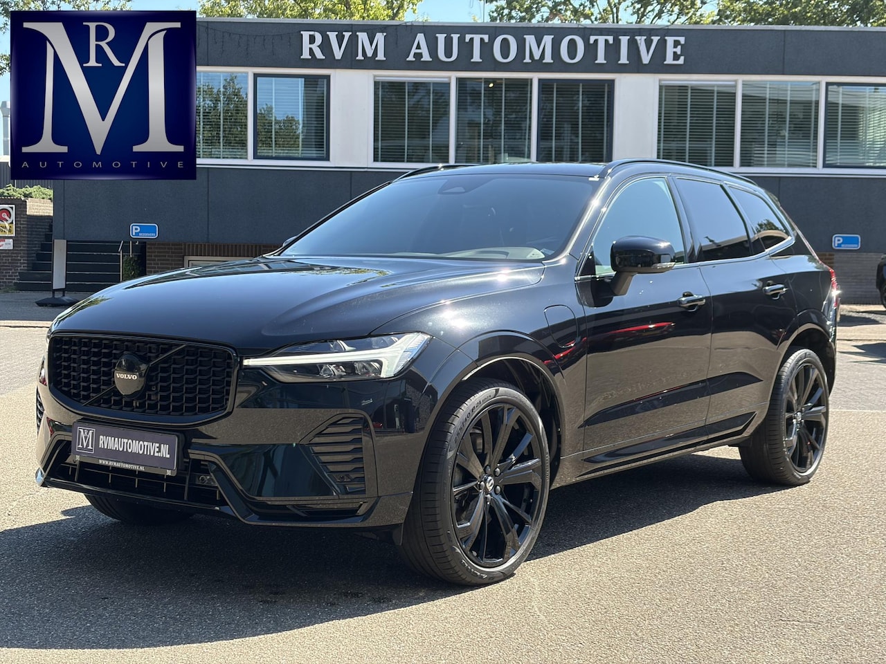 Volvo XC60 - 2.0 T6 Plug-in hybrid AWD Plus Black Edition DEALER ONDERHOUDE | EL. STOELEN MET GEHEUGEN - AutoWereld.nl