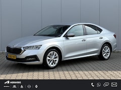 Skoda Octavia - 1.5 e-TSI Sport Business / All-season banden / Trekhaak 1300 kg geremd / Apple Carplay/And